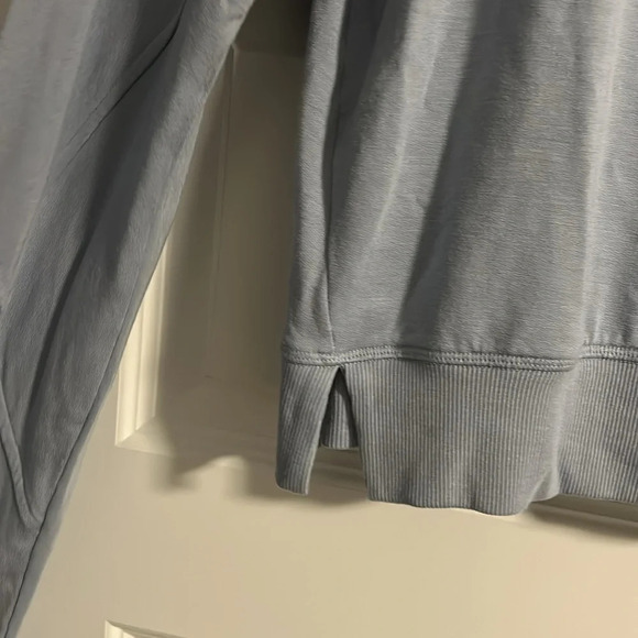 All in motion hoodie - Picture 3 of 7